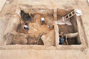 A mural has been discovered in Çatalhöyük and it could be the world’s earliest warning sign, according to researchers. DHA photo